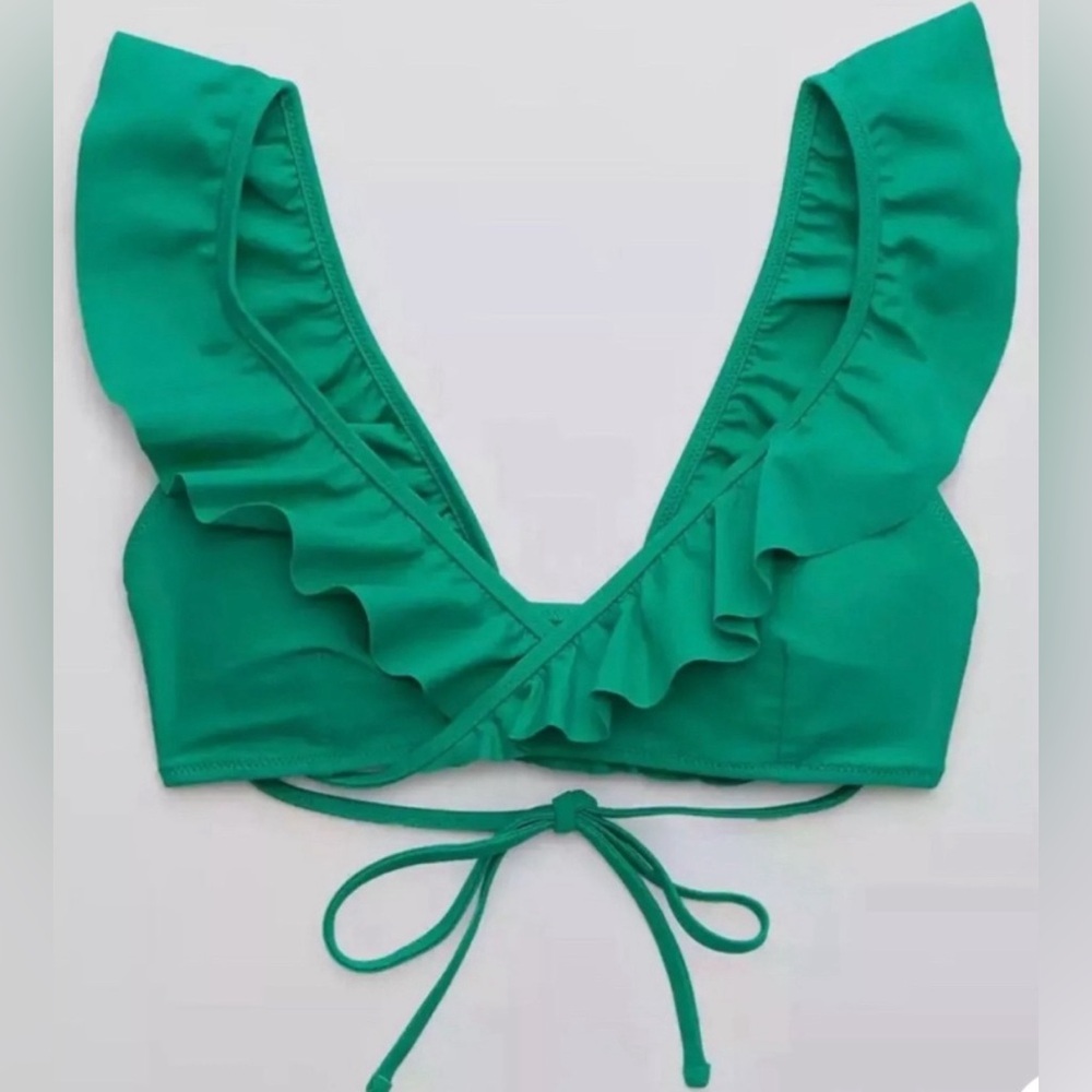 NWT Aerie Wrap Ruffle Bikini Top